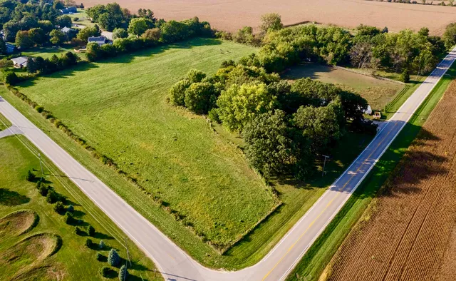 $550,000 | 27169 Brickville Road, Sycamore, IL 60178