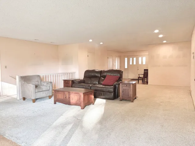 $550,000 | 27169 Brickville Road, Sycamore, IL 60178