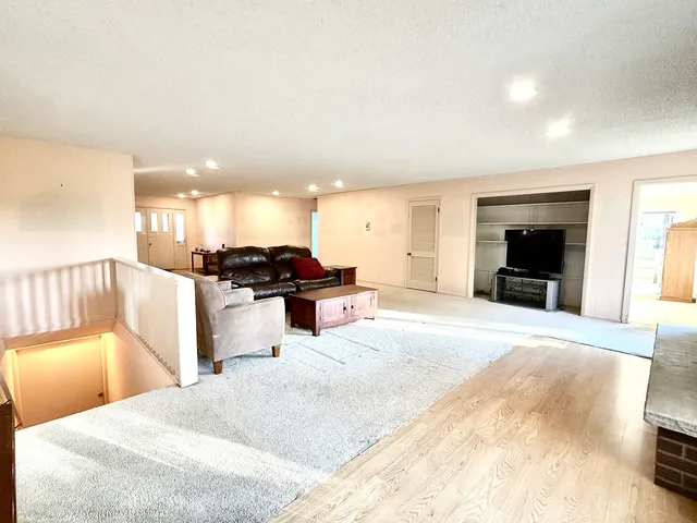 $550,000 | 27169 Brickville Road, Sycamore, IL 60178