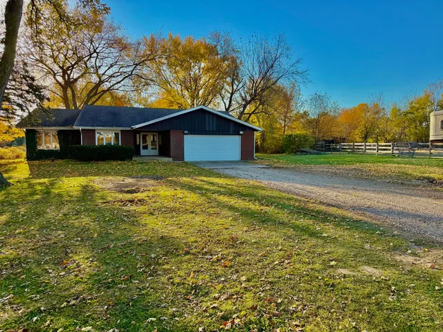 $550,000 | 27169 Brickville Road, Sycamore, IL 60178