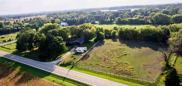 $550,000 | 27169 Brickville Road, Sycamore, IL 60178