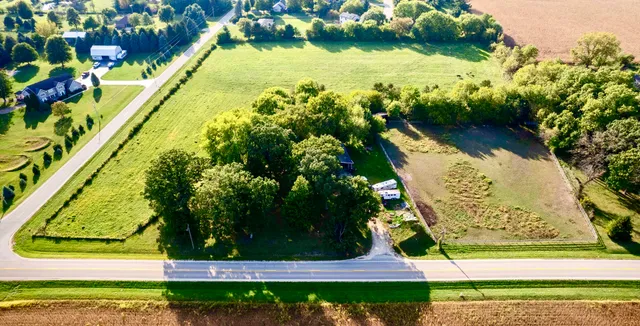 $550,000 | 27169 Brickville Road, Sycamore, IL 60178