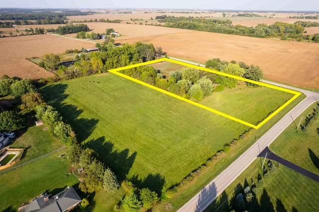 $550,000 | 27169 Brickville Road, Sycamore, IL 60178