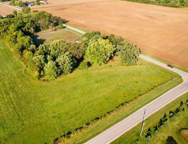 $550,000 | 27169 Brickville Road, Sycamore, IL 60178