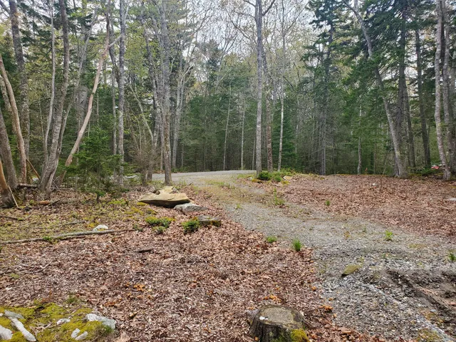 $67,500 | 36 Eastwood Court, Chamberlain, ME 04541