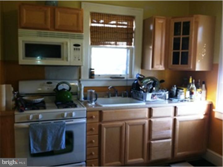 814 Kossuth Street Riverside, NJ 08075 - Photo 3 of 7