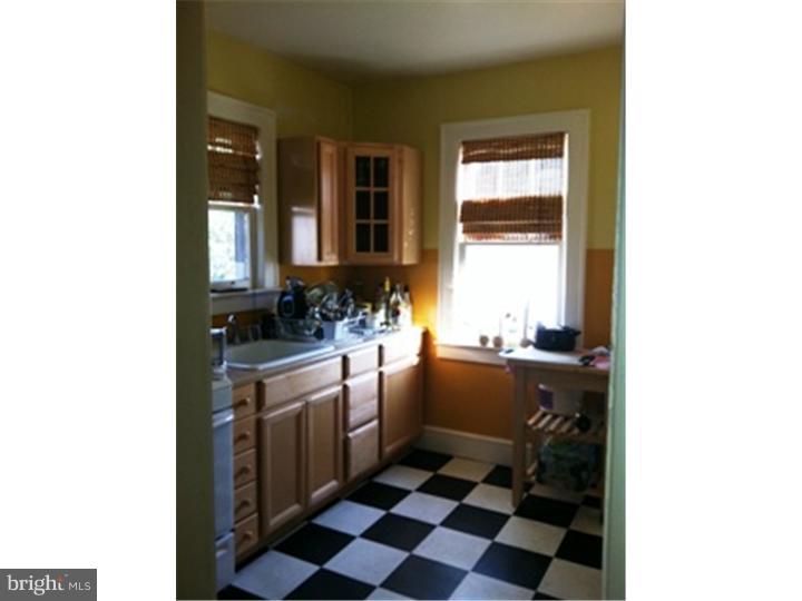 814 Kossuth Street Riverside, NJ 08075 - Photo 4 of 7