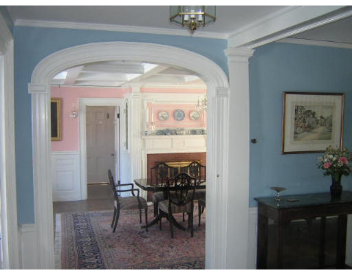 1 Old England Road Ipswich, MA 01938 - Photo 4 of 5 a view of a interior of house