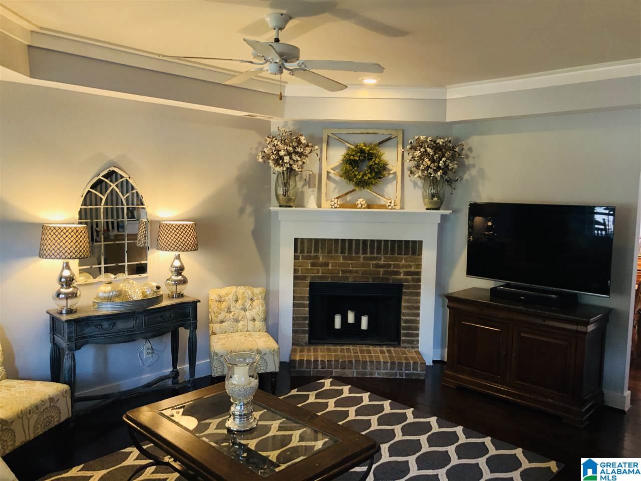 217 Nottingham Drive Calera, AL 35040 - Photo 3 of 10 Gallery Image 3