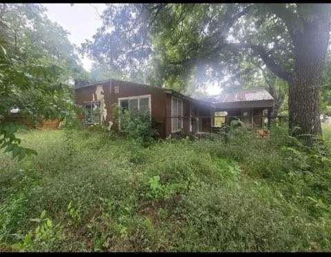 $27,000 | 110 East Ross Street, Rising Star, TX 76471