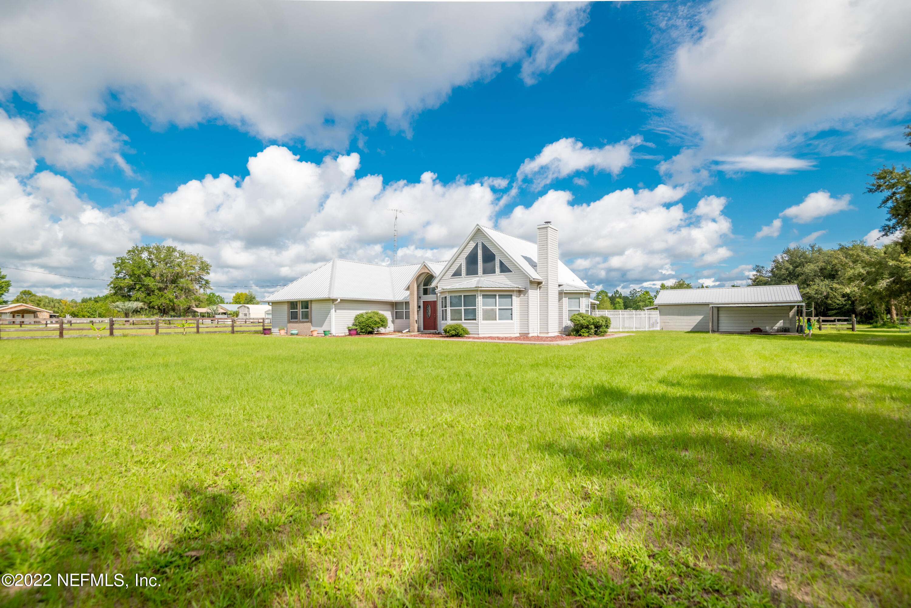122 Queens Country Road Interlachen, FL 32148 - Photo 1 of 109 122 Queens Country Road-1