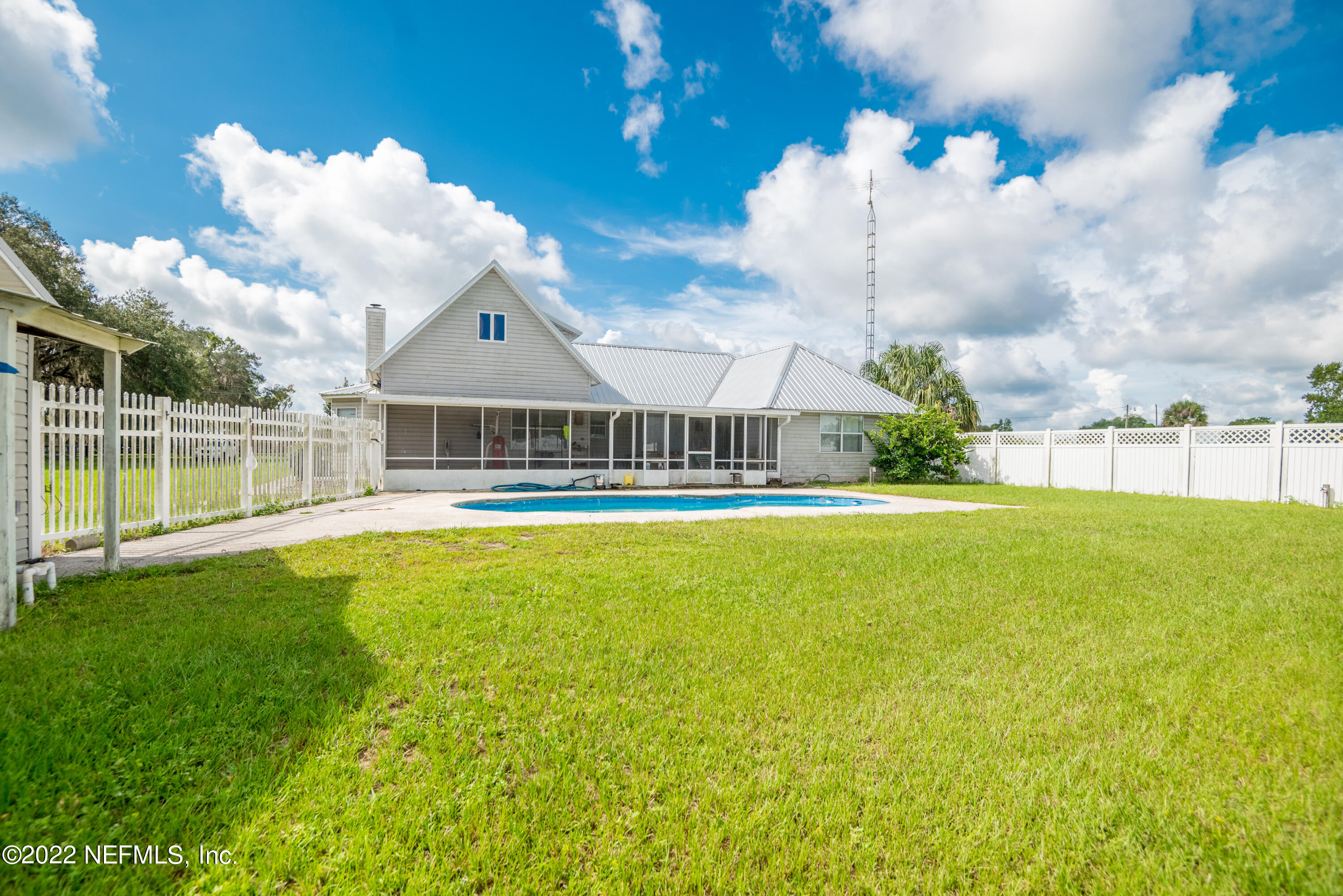 122 Queens Country Road Interlachen, FL 32148 - Photo 17 of 109 122 Queens Country Road-17