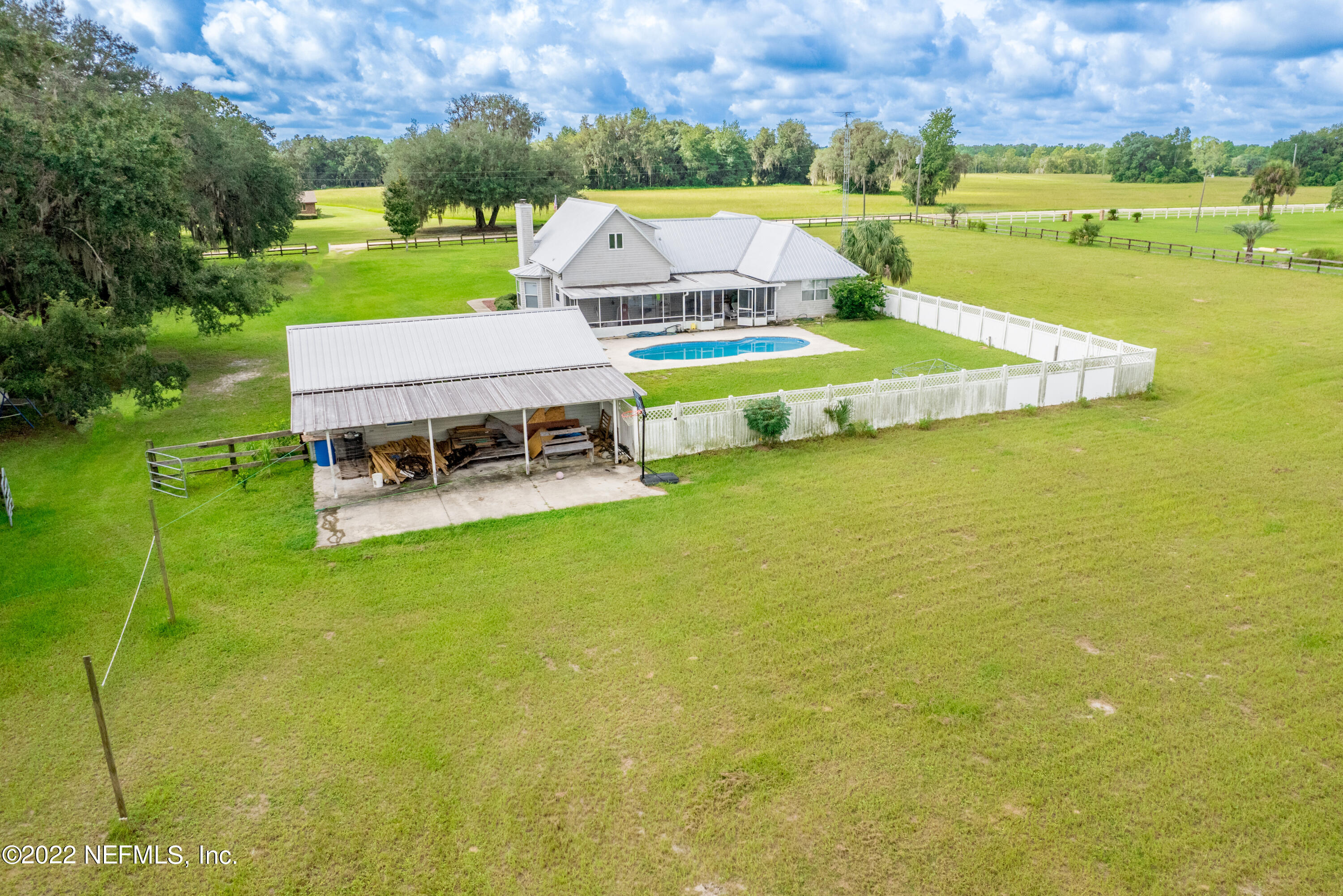 122 Queens Country Road Interlachen, FL 32148 - Photo 19 of 109 122 Queens Country Road-19