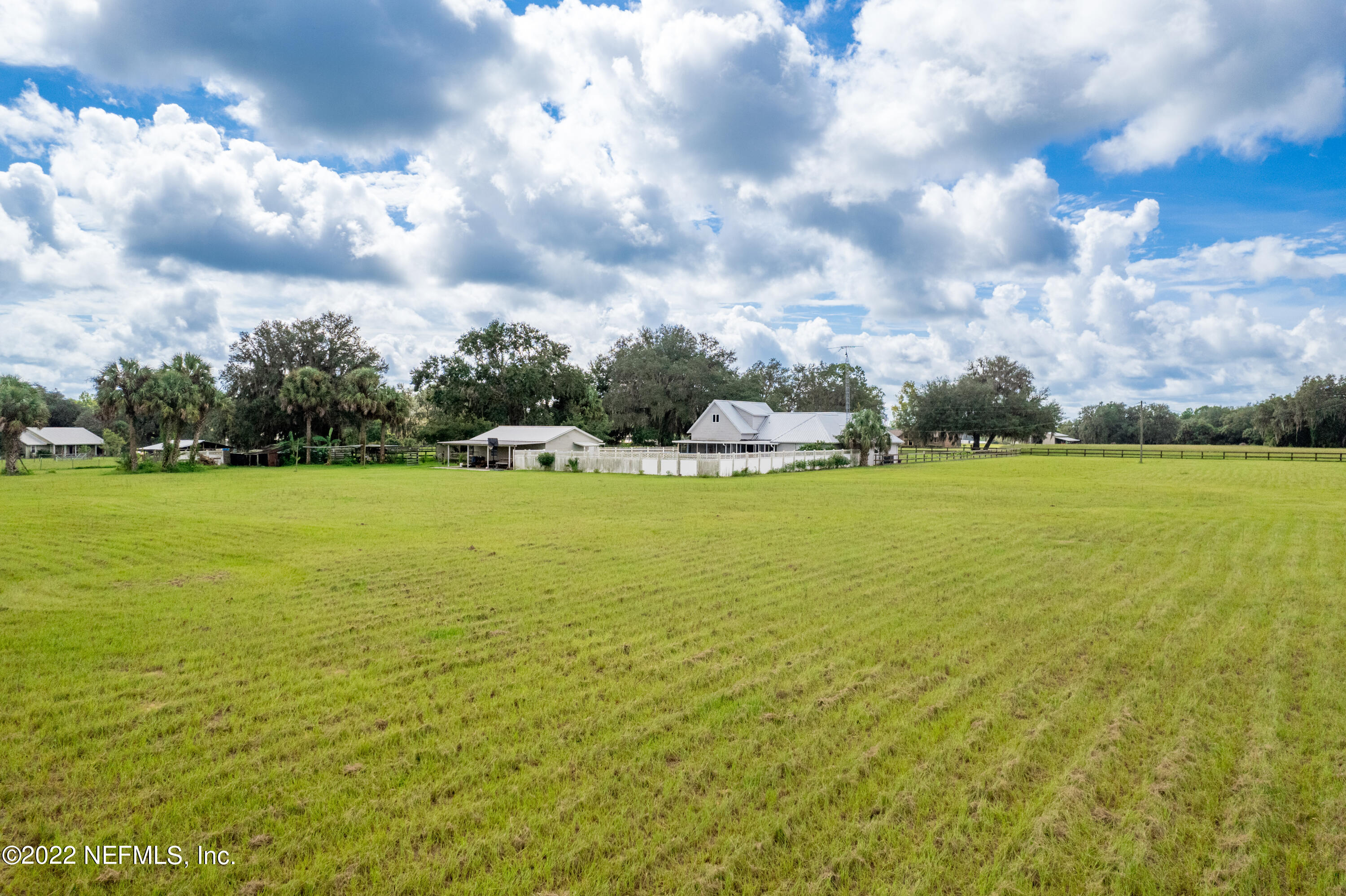 122 Queens Country Road Interlachen, FL 32148 - Photo 27 of 109 122 Queens Country Road-27