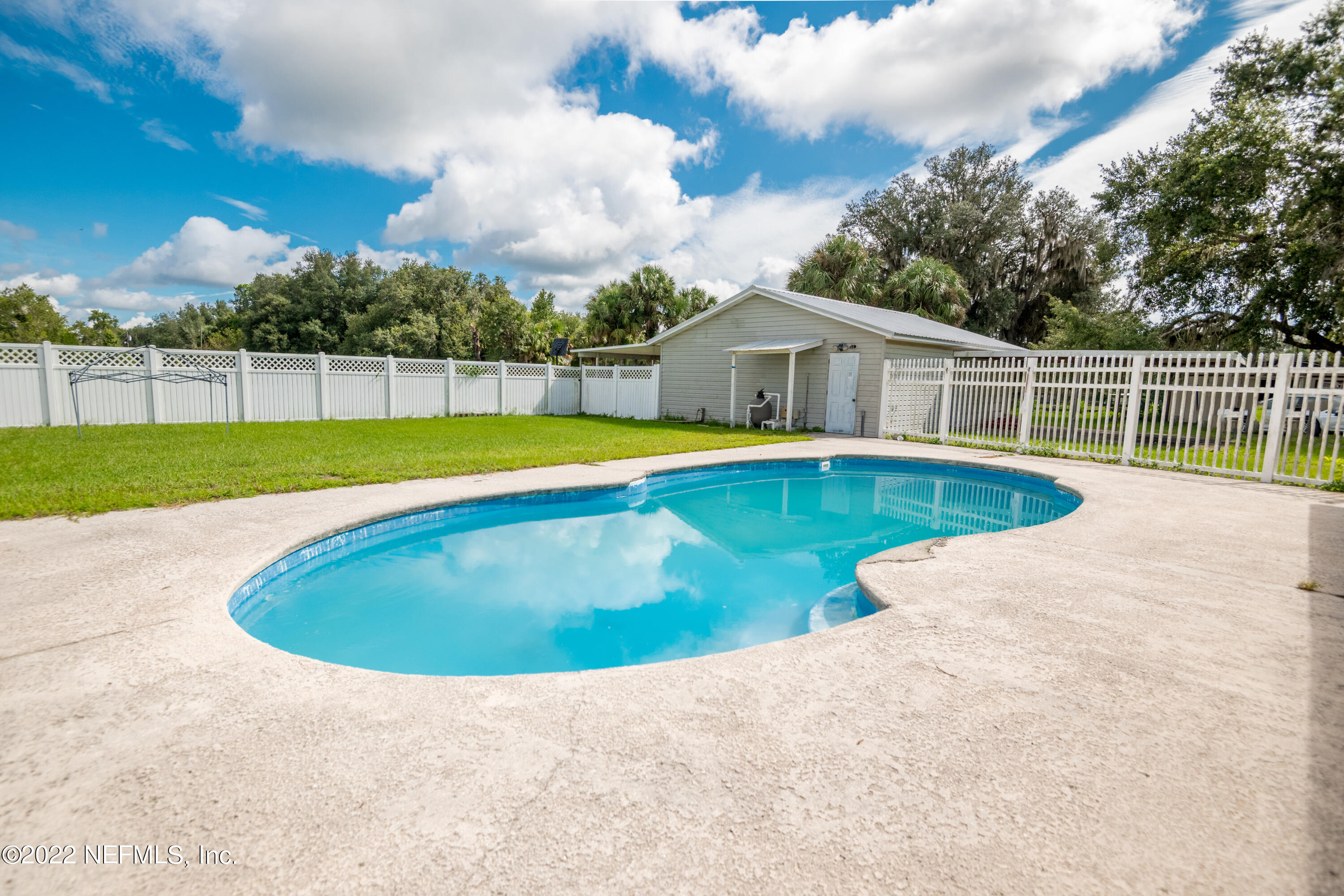 122 Queens Country Road Interlachen, FL 32148 - Photo 28 of 109 122 Queens Country Road-28