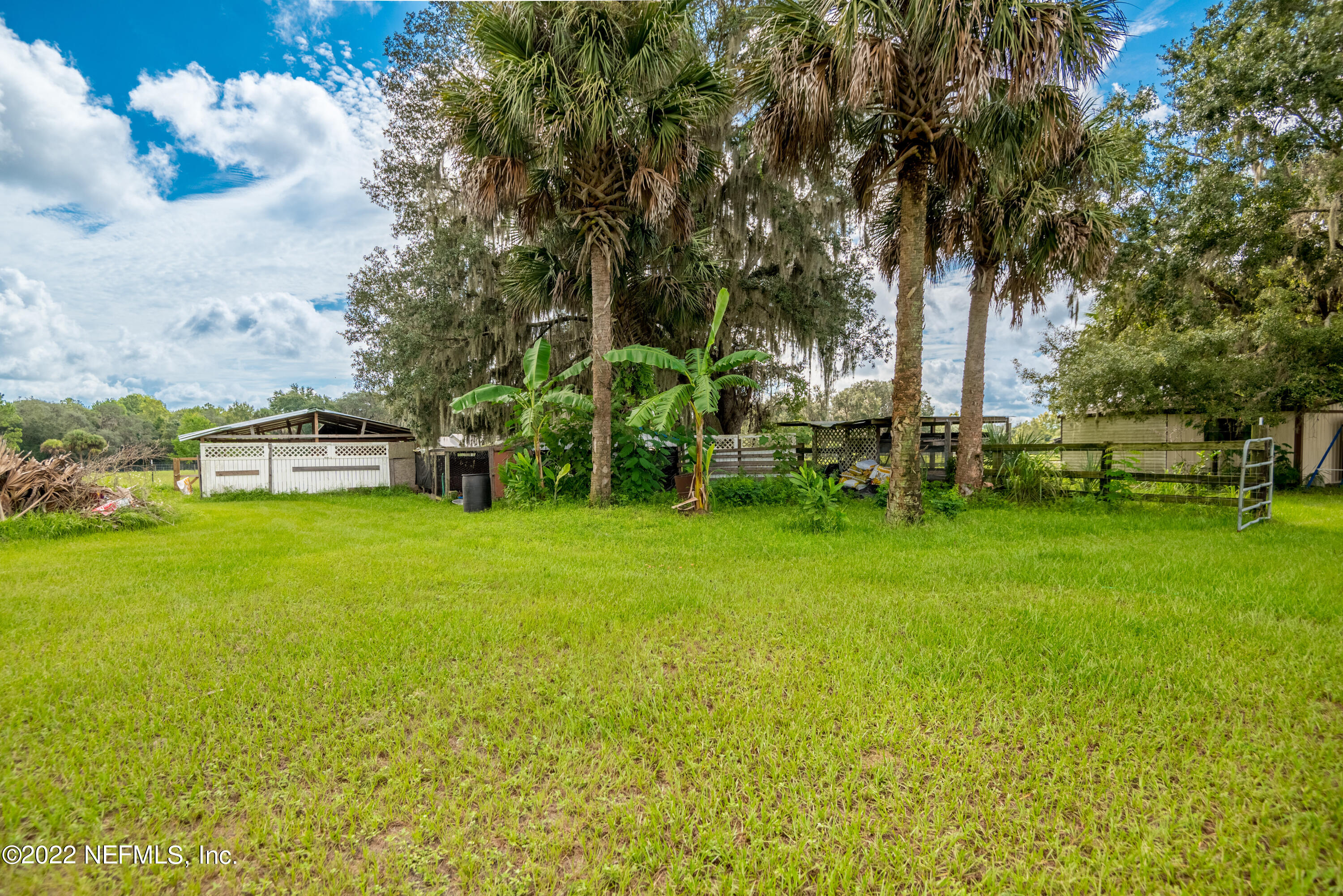 122 Queens Country Road Interlachen, FL 32148 - Photo 36 of 109 122 Queens Country Road-38
