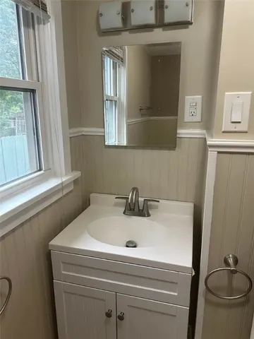 $1,500 | 40 Cedar Street, Unit 1, Oneonta, NY 13820