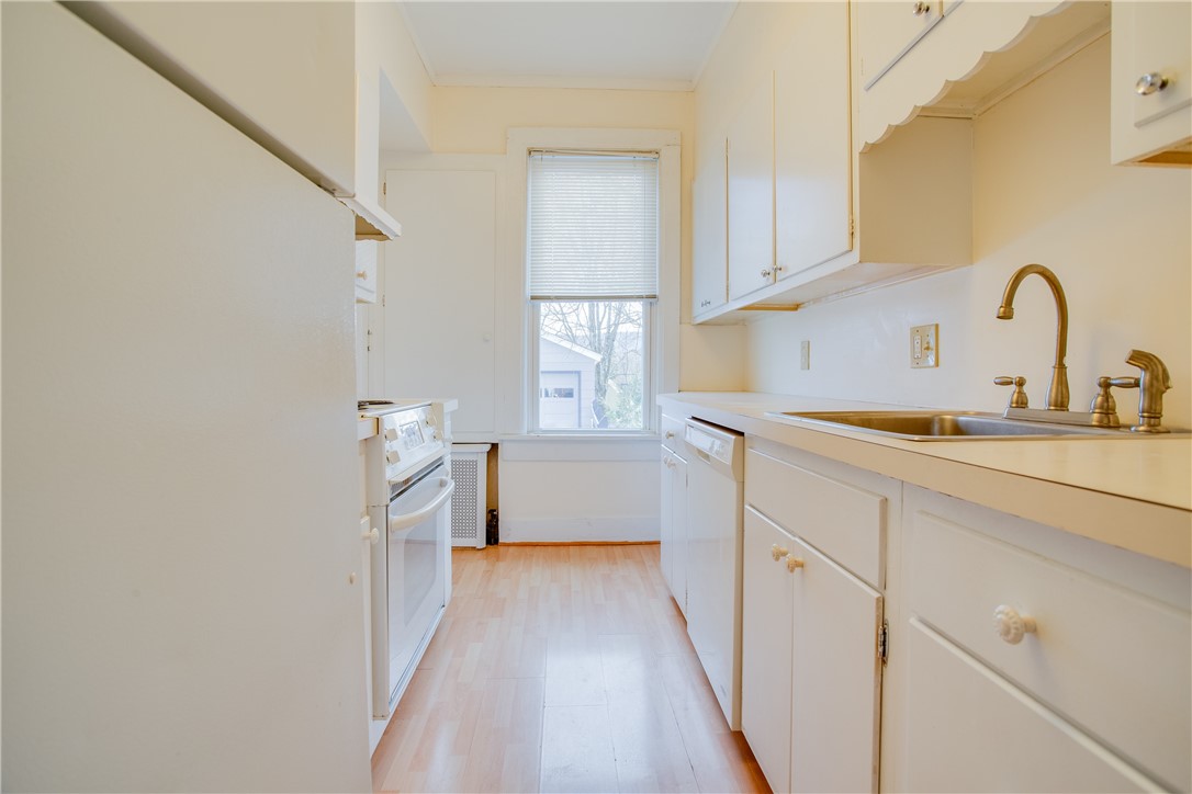 40 Cedar Street, Unit 1 Oneonta, NY 13820 - Photo 5 of 10