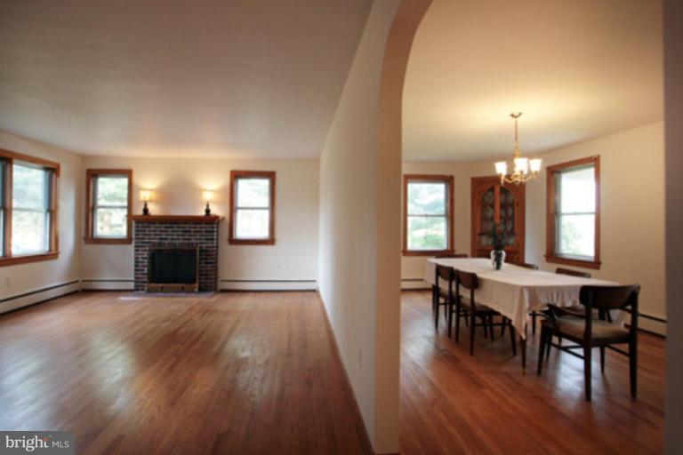 2907 Traceys Store Road Parkton, MD 21120 - Photo 9 of 27 Living Room/Dining Room