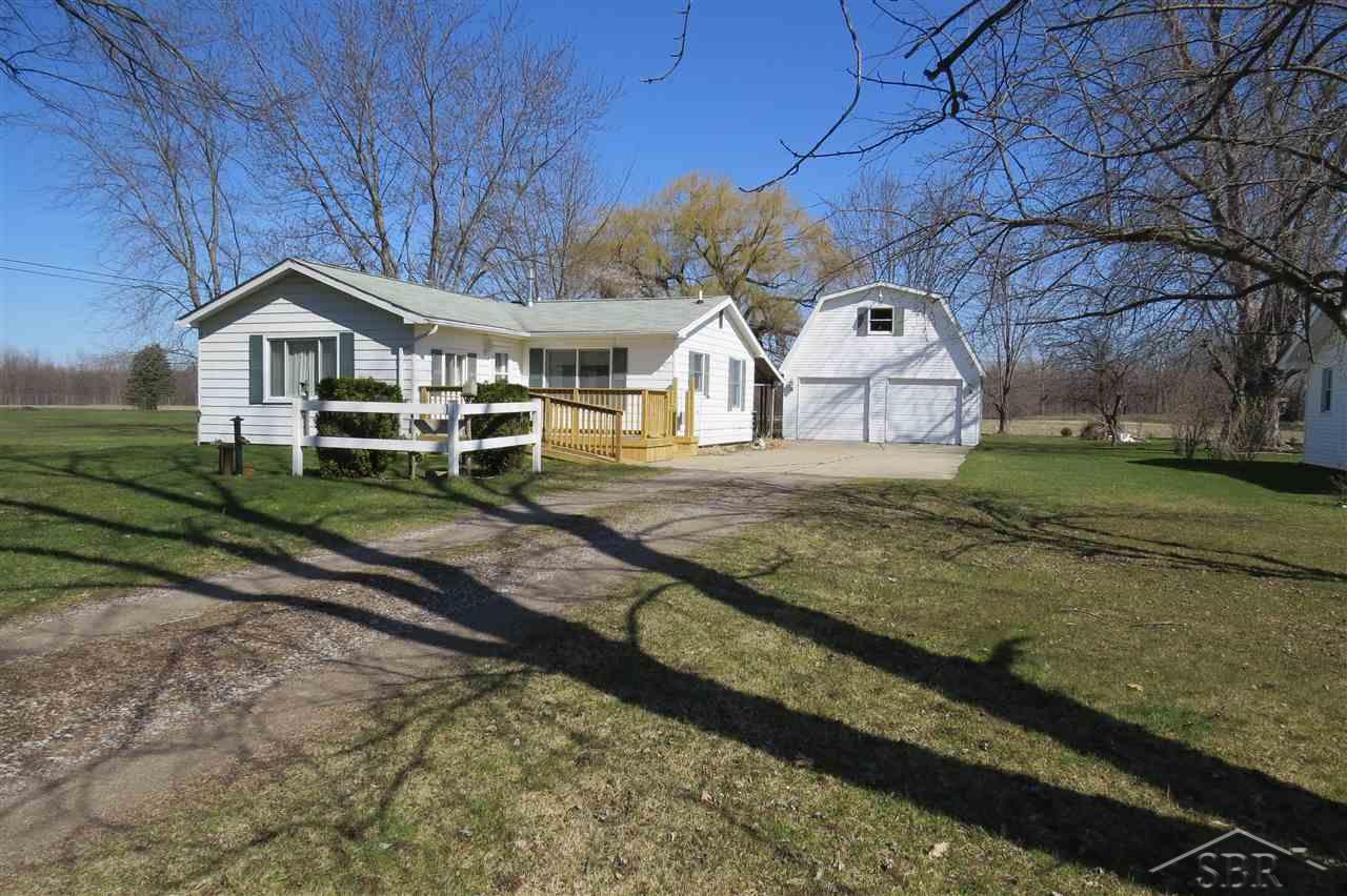 2575 Gabel Road Saginaw, MI 48601 - Photo 2 of 18 31284927-1.JPG