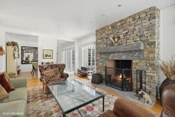 $9,975,000 | 15360 Lakeshore Road, Lakeside, MI 49116