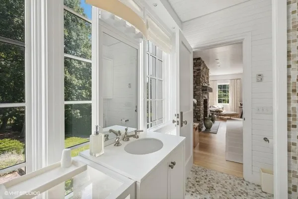 $9,975,000 | 15360 Lakeshore Road, Lakeside, MI 49116