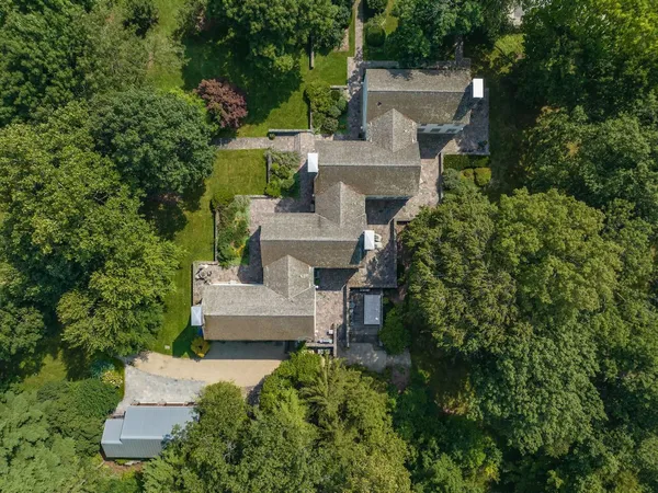 $9,975,000 | 15360 Lakeshore Road, Lakeside, MI 49116