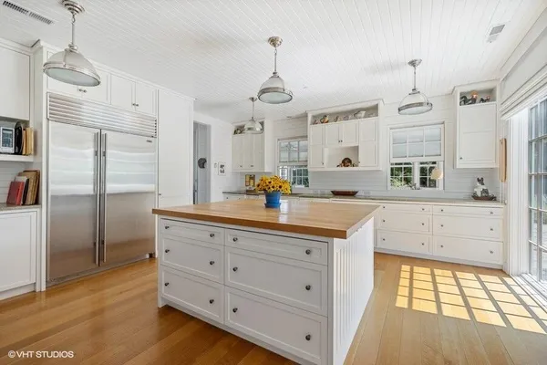 $9,975,000 | 15360 Lakeshore Road, Lakeside, MI 49116