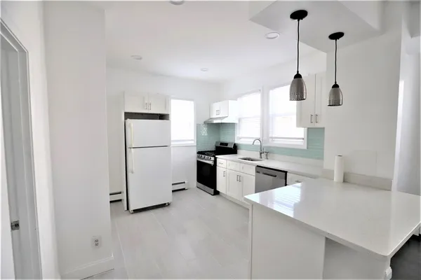 $3,000 | 96 Washington Street, Unit 1, Malden, MA 02148
