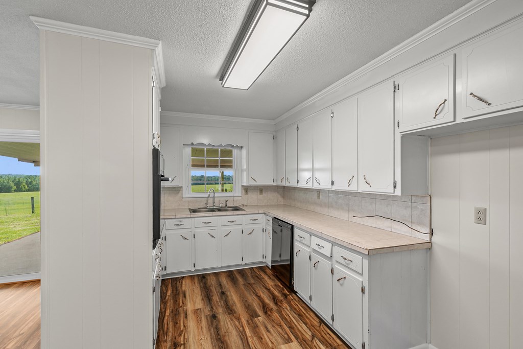 351 Hayborn Road Webb, AL 36376 - Photo 9 of 57