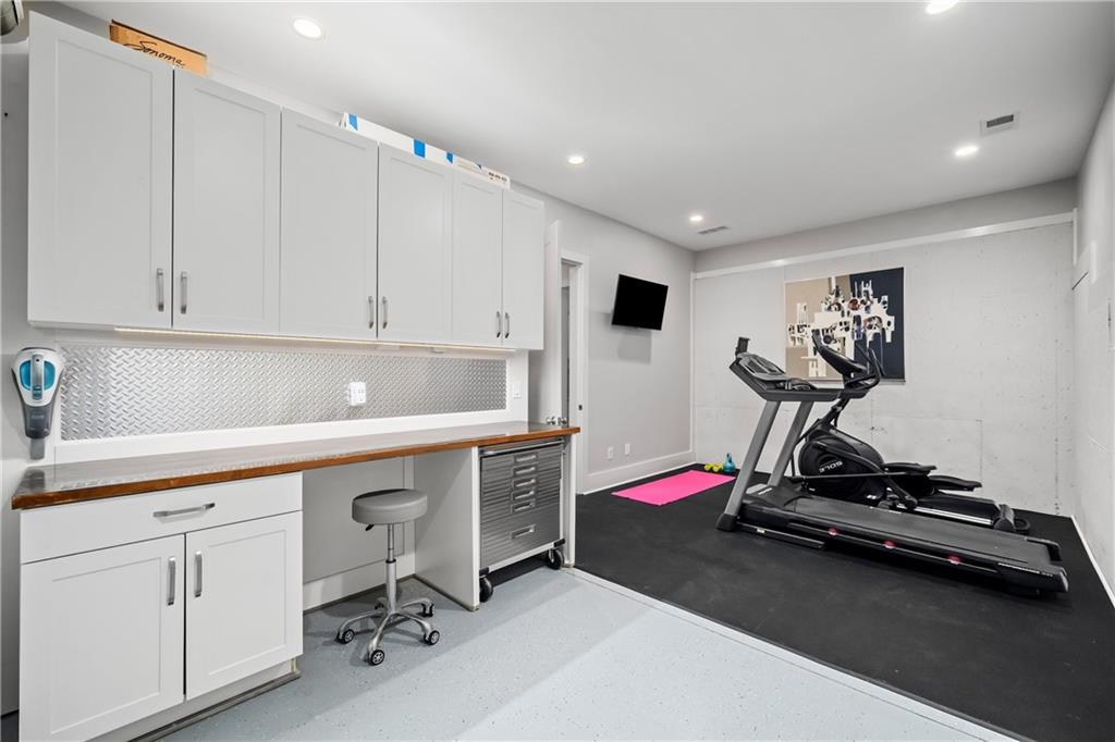 108 Canton Way Roswell, GA 30075 - Photo 39 of 46 a view of a room with gym equipment