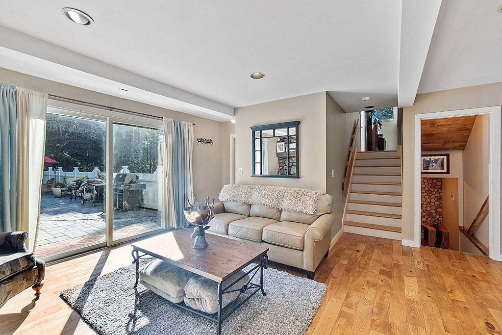 342 Mountain Road Princeton, MA 01541 - Photo 12 of 39