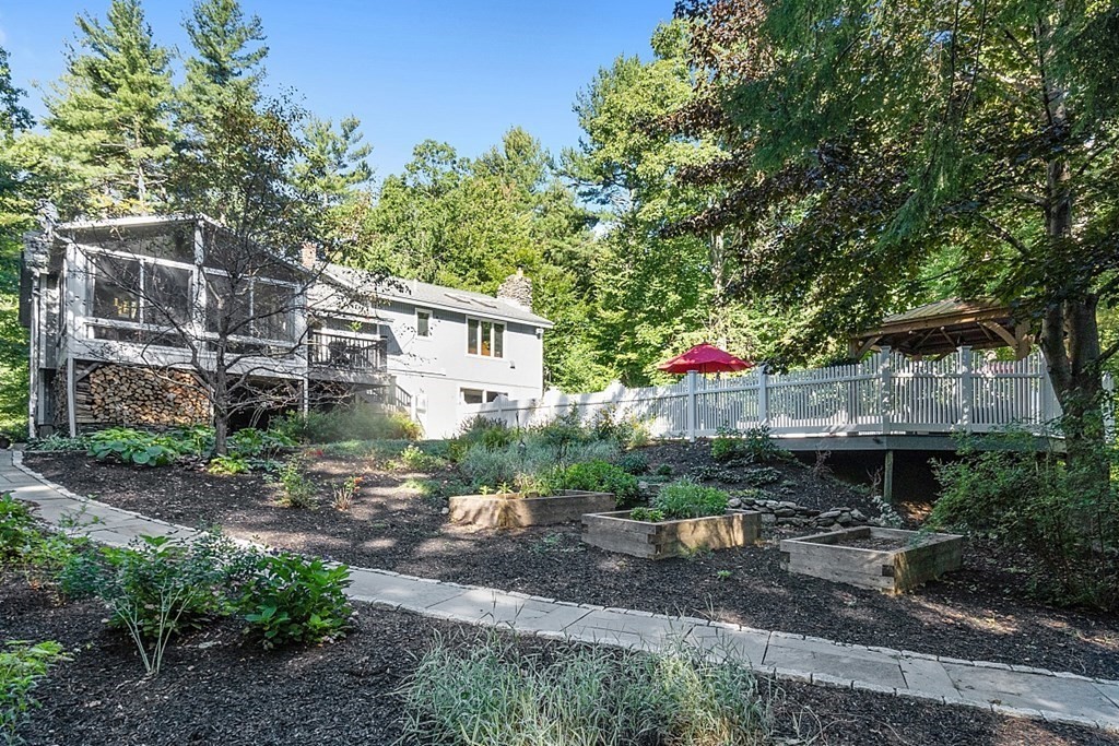 342 Mountain Road Princeton, MA 01541 - Photo 31 of 39