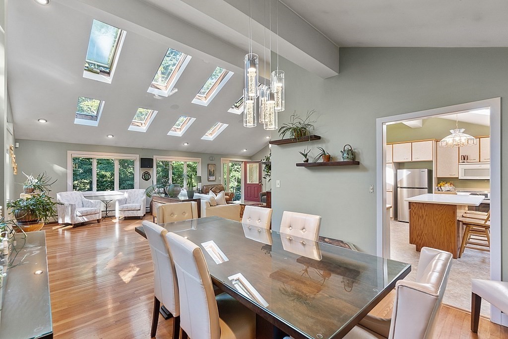 342 Mountain Road Princeton, MA 01541 - Photo 7 of 39