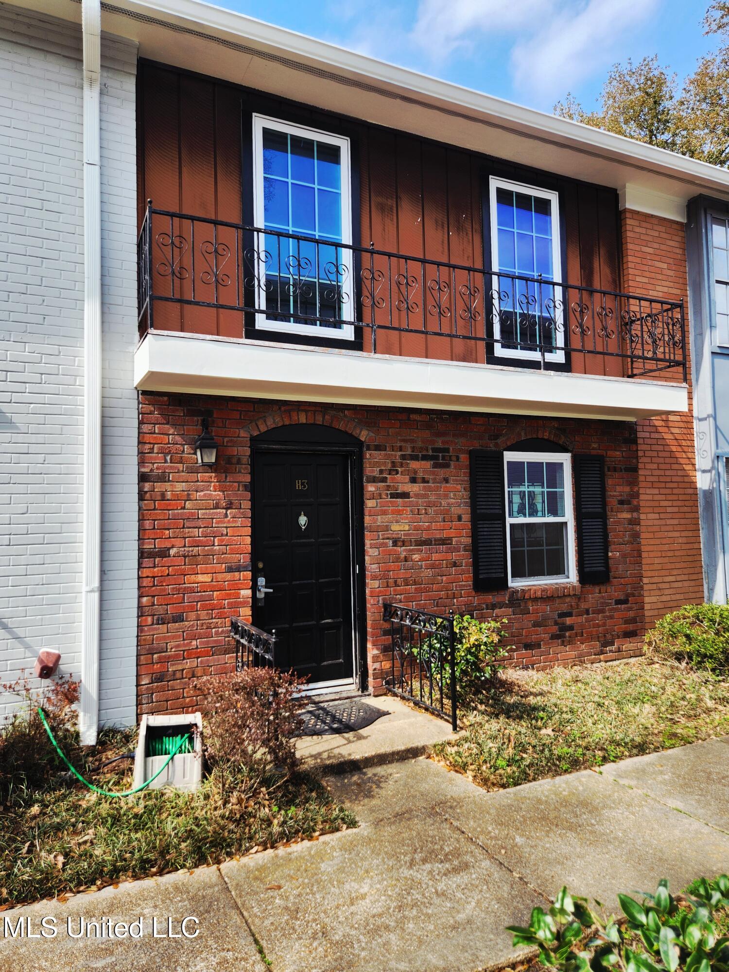 5025 Wayneland Drive, Unit H3 Jackson, MS 39211 - Photo 2 of 32 20260220_113511