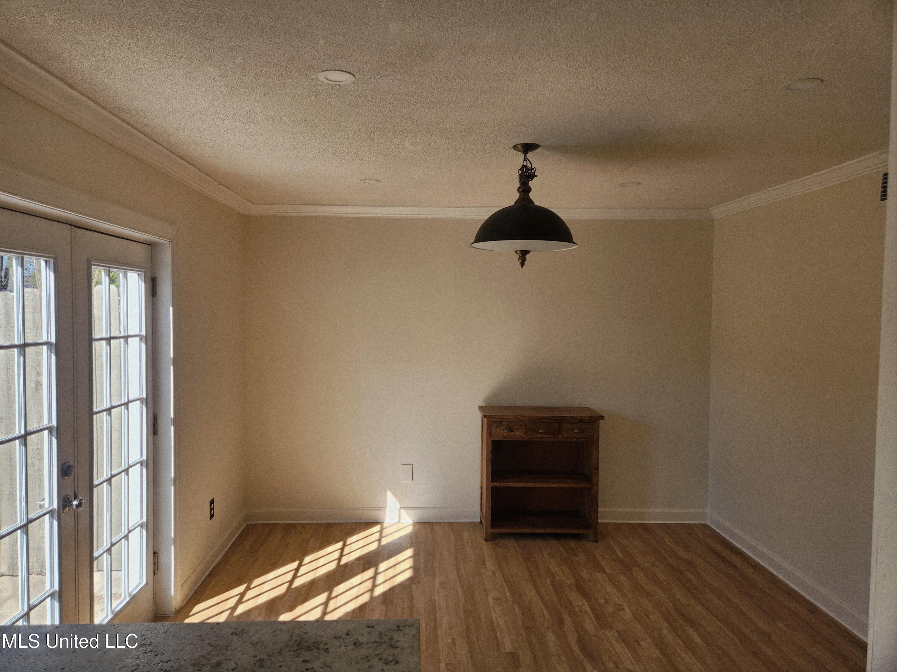 5025 Wayneland Drive, Unit H3 Jackson, MS 39211 - Photo 8 of 32 20260223_141753