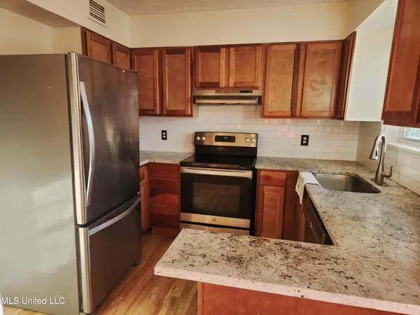 $129,900 | 5025 Wayneland Drive, Unit H3, Jackson, MS 39211