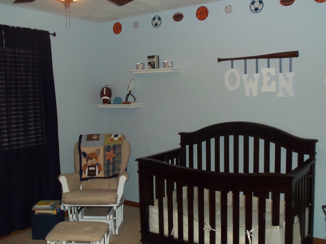 2031 Lisbon Road, Unit B Morris, IL 60450 - Photo 11 of 21 a bedroom with furniture and a window