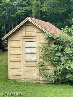 592 Pipers Gap Road Mount Airy, NC 27030 - Photo 5 of 14 Gallery Image 5