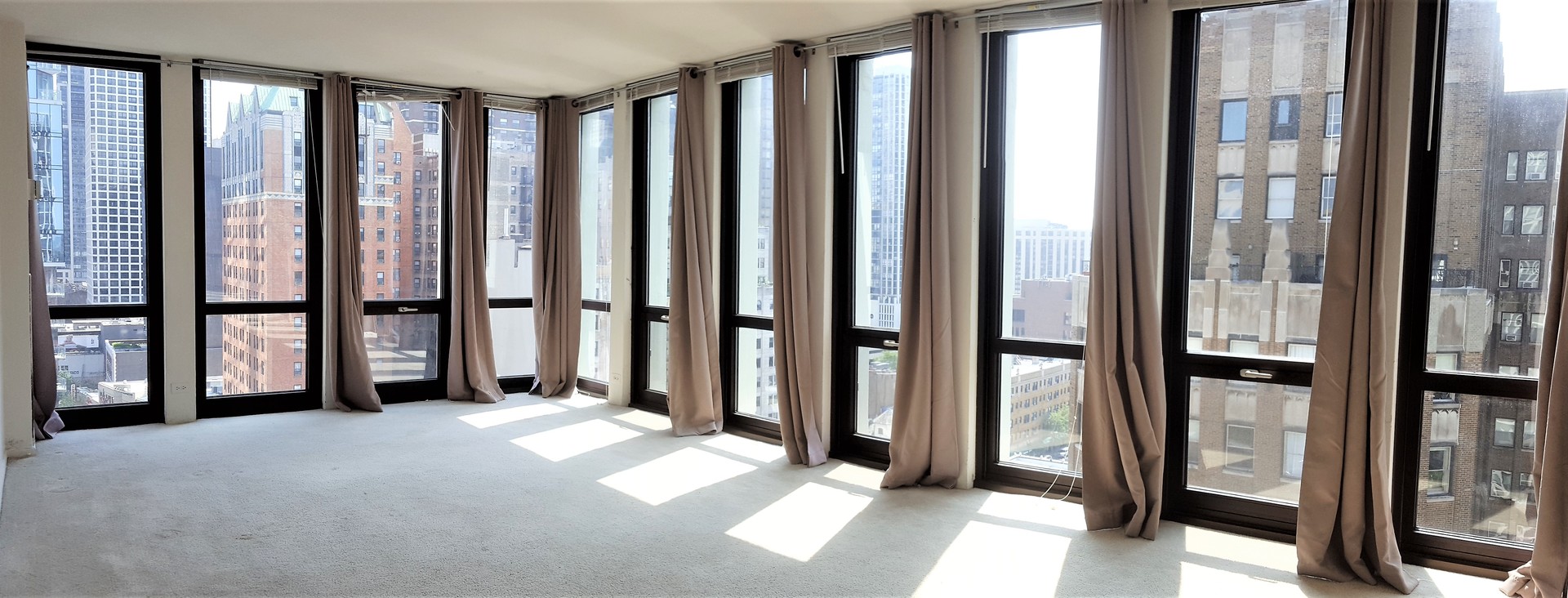1 East Scott Street, Unit 1609 Chicago, IL 60610 - Photo 2 of 5