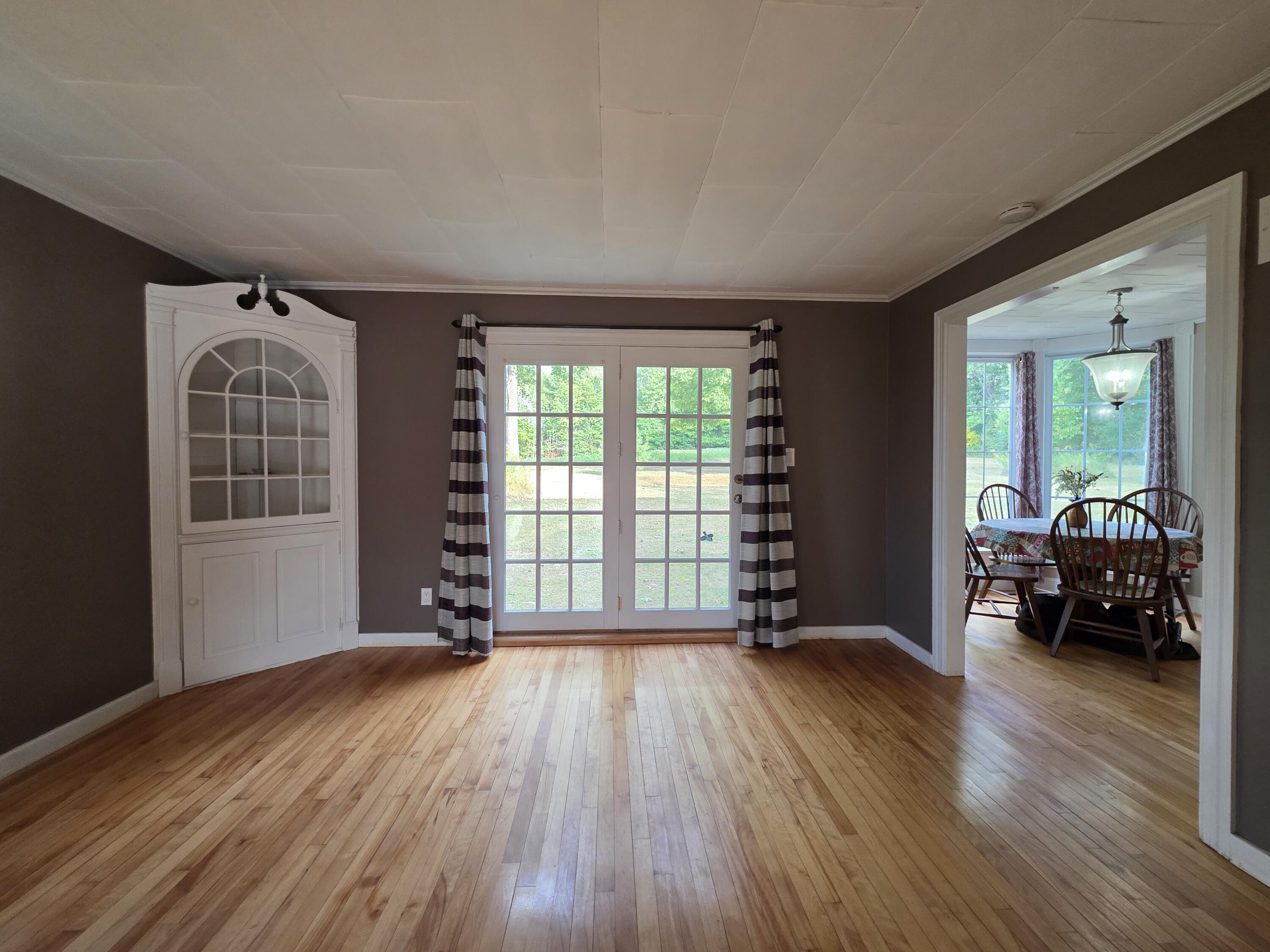 357 Main Street Lincoln, ME 04457 - Photo 19 of 54 20250824_172225