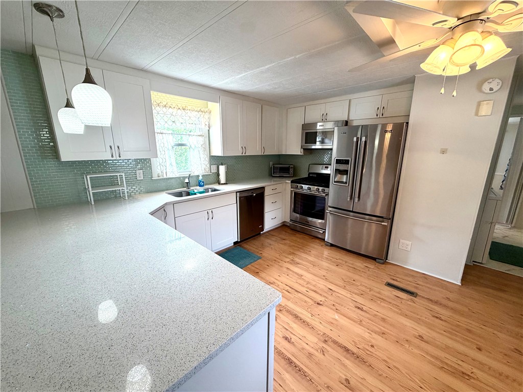 27 Woodward Road Lincoln, RI 02865 - Photo 9 of 23