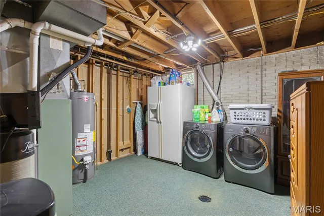 $229,900 | 2362 Briarcliff Drive, Alton, IL 62002