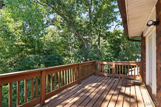 $229,900 | 2362 Briarcliff Drive, Alton, IL 62002