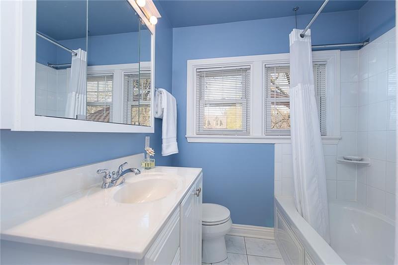 304 Quaker Road Sewickley, PA 15143 - Photo 14 of 25 This full bathroom on the 2nd level has a jacuzzi tub.