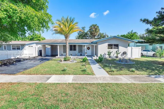 $465,000 | 2012 Northwest 11th Avenue, Fort Lauderdale, FL 33311