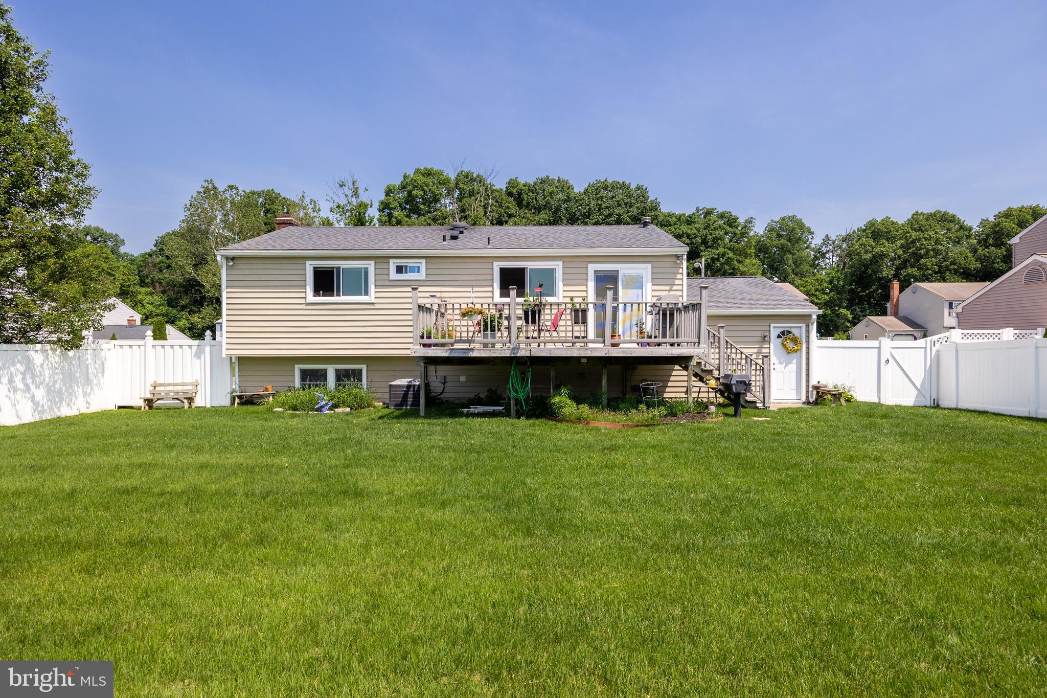 113 Lincoln Drive Clementon, NJ 08021 - Photo 30 of 33