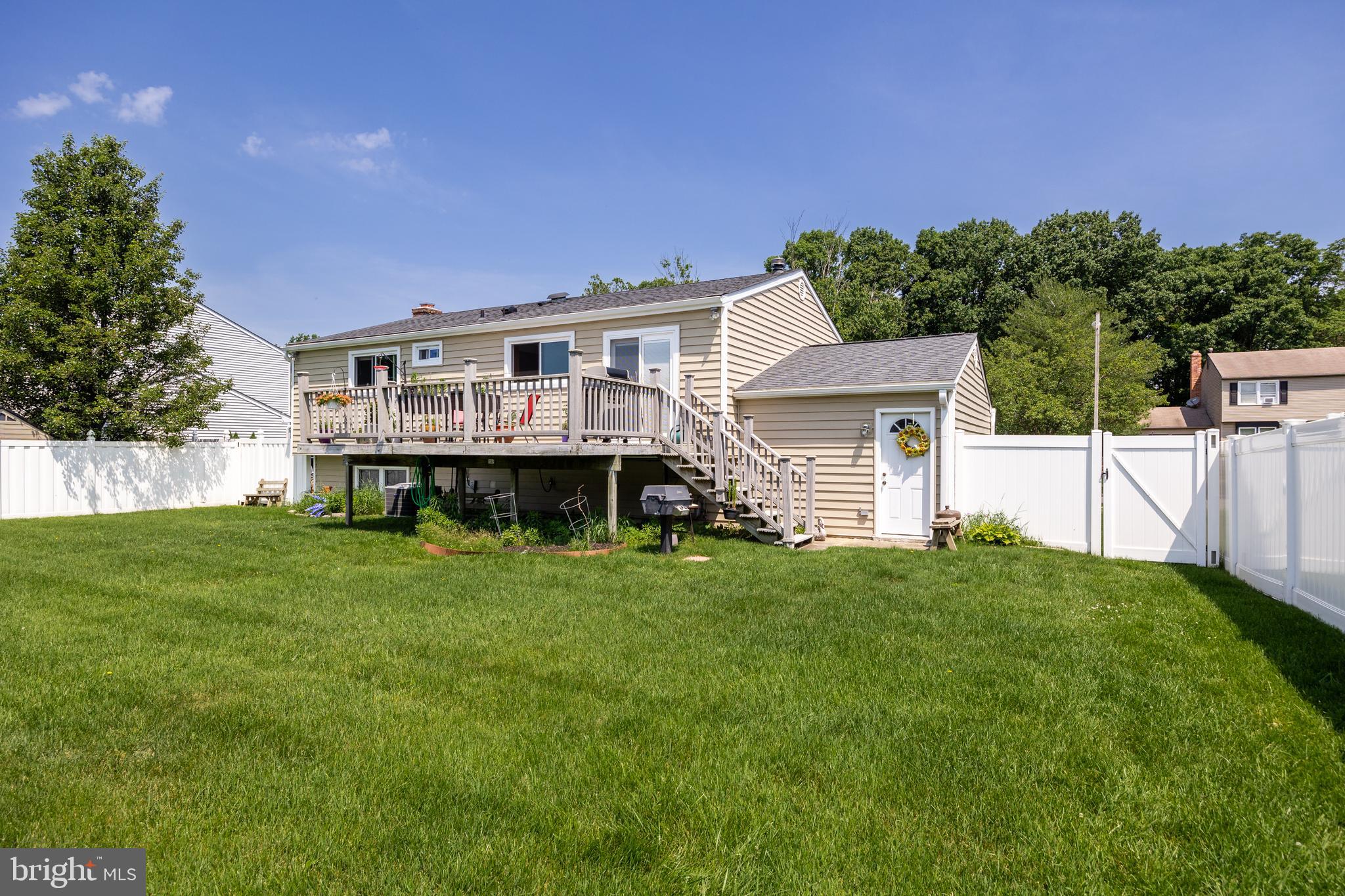 113 Lincoln Drive Clementon, NJ 08021 - Photo 31 of 33