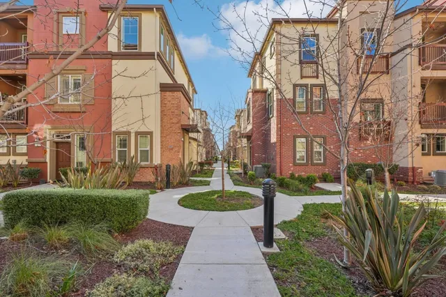 $1,288,000 | 1015 Abruzzo Lane, Unit 1, San Jose, CA 95133