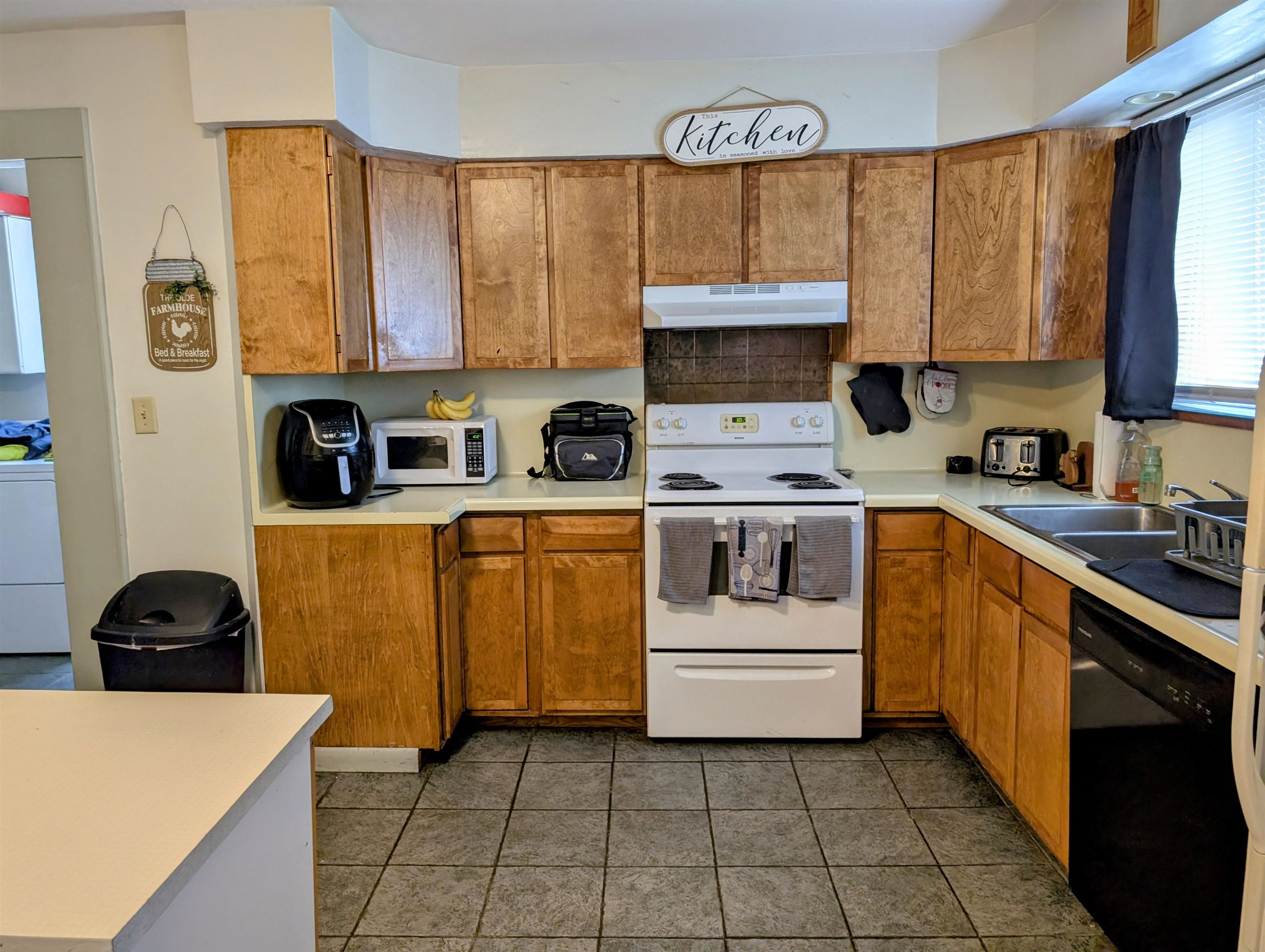 2 Long Street Barre, VT 05641 - Photo 8 of 18